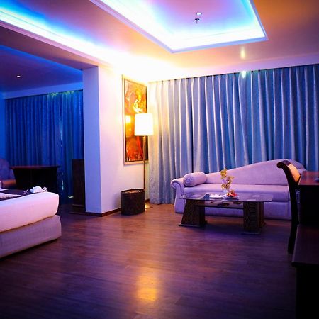 The Quilon Beach Hotel&centro de convenciones Kollam Exterior foto