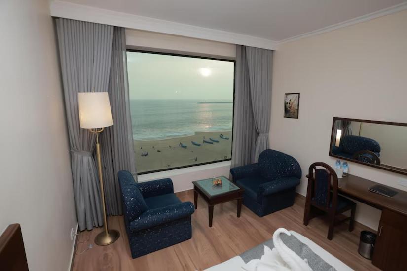 The Quilon Beach Hotel&centro de convenciones Kollam Exterior foto
