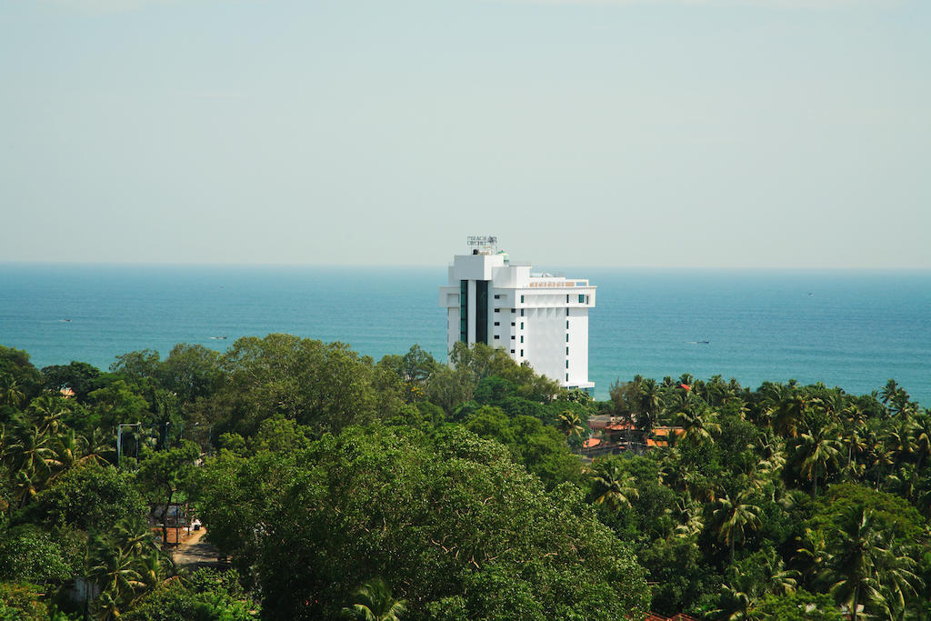 The Quilon Beach Hotel&centro de convenciones Kollam Exterior foto